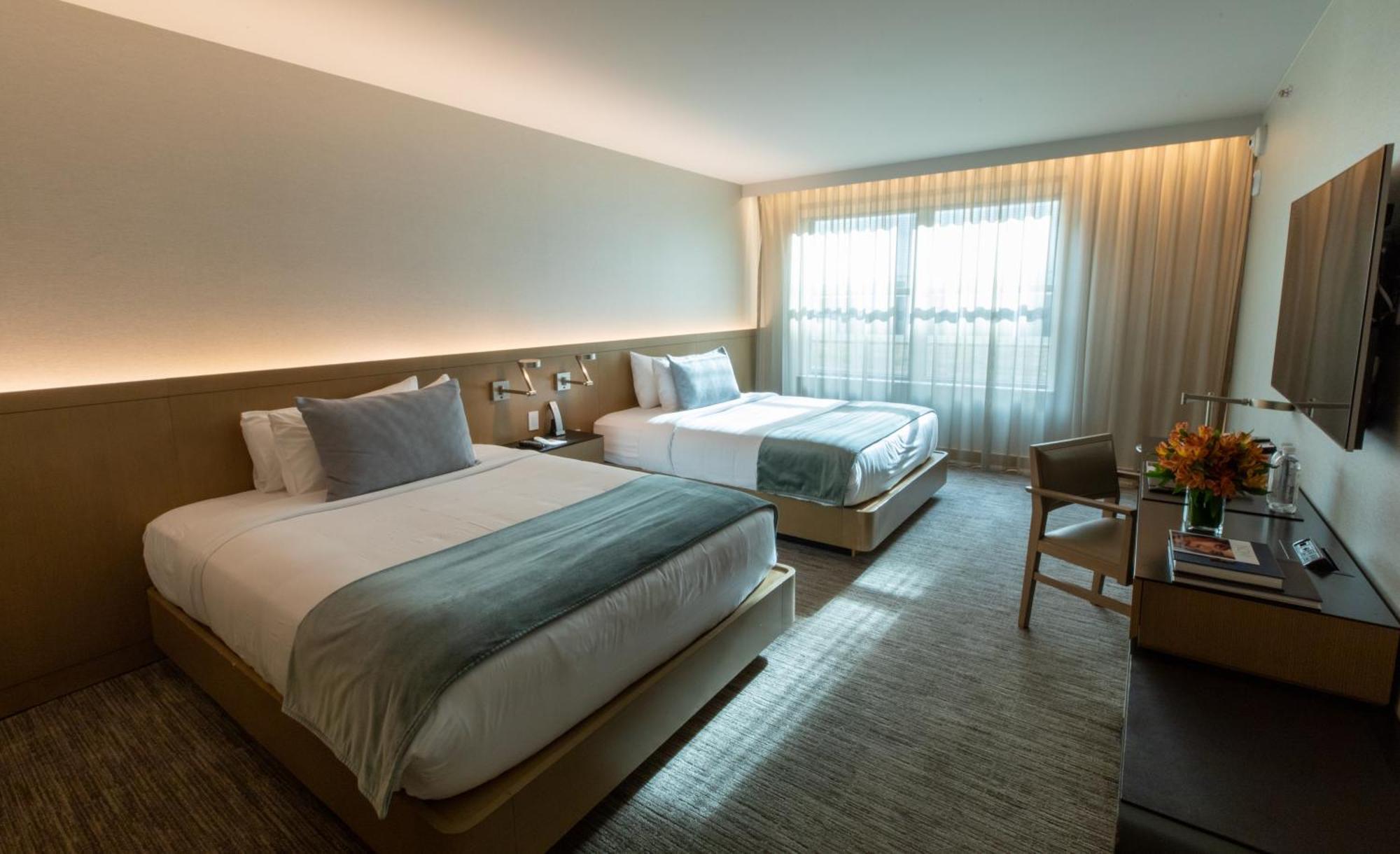 The Knickerbocker Hotel New York Cameră foto A guest room at the Hotel Zags